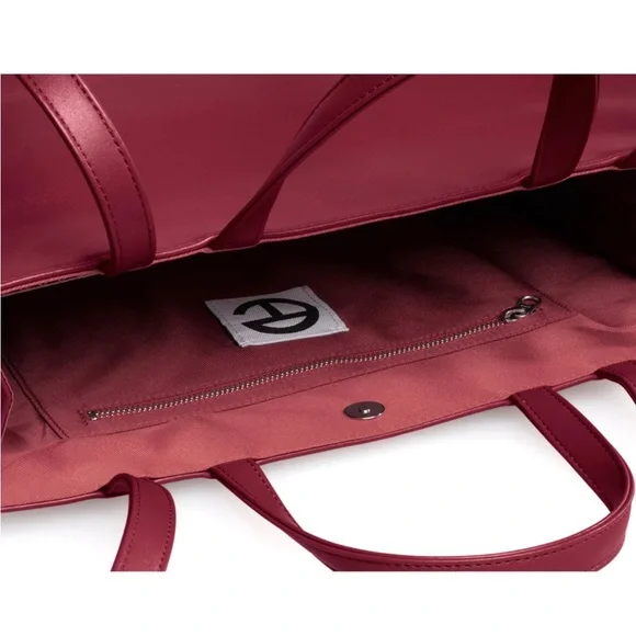 Telfar Medium Shopping Bag. Oxblood - Picture 3 of 9